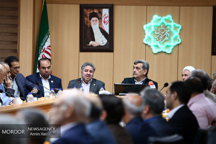 نشست شهردار تهران با جانبازان دفاع مقدس و مدافع حرم