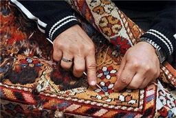 نمایش دستبافته‌های یک هنرمند در تهران