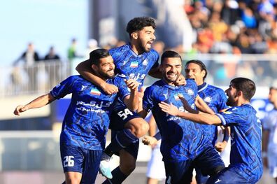 صعود استقلال به صدر جدول با شکست پیکان