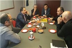بازدید مدیرعامل فارابی از دبیرخانه جشنواره جهانی فیلم فجر