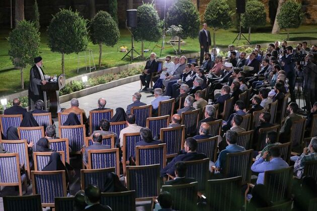 شاعران و عاشقان اهل بیت نقش بزرگی در انتقال فرهنگ غدیر به نسل‌های آینده را دارند