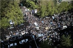 پیکر 26 زائر جان‌باخته در یزد تشییع شد