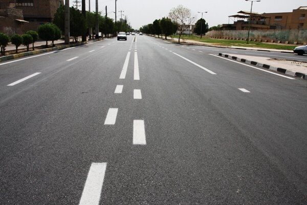 ۴۰۰۰کیلومتر از راه‌های لرستان خط‌کشی شدند/اجرای130کیلومتر روشنایی