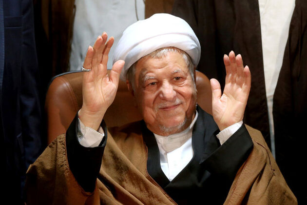 زیر ناودان طلا دعا کردم خادم قرآن شوم