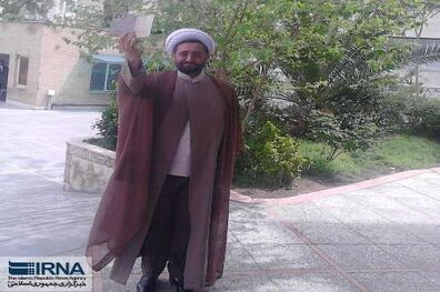 فومنی داوطلب انتخابات ریاست جمهوری شد