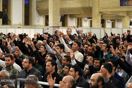 دیدار جمعی از خانواده‌های شهدای مرزبانی و مدافع حرم با مقام معظم رهبری