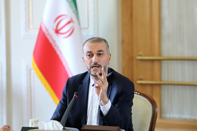 برخی مقامات آمریکا در پیام های محرمانه علاقمند به توافق هستند اما از آشوب ها حمایت می کنند