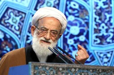 دشمنان دور ما را احاطه کرده‌اند