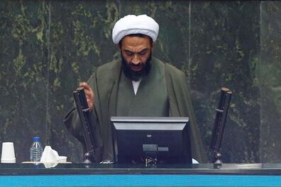 فعلا بهترین گزینه قبول بودجه ای بود که دولت اصلاحاتی در آن انجام داده است