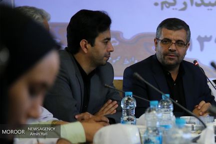 آیین رونمایی از برچسب سرویس مدرسه سال تحصیلی 98-97