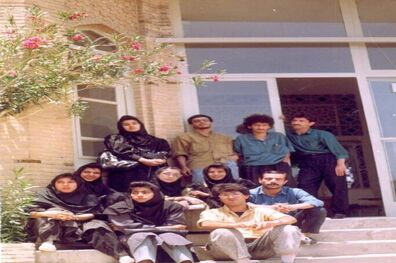 عکس/ تیپ دانشجویان هنر در سال ۱۳۷۰