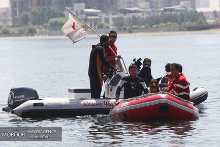 مانور سگ های امداد و نجات هلال احمر