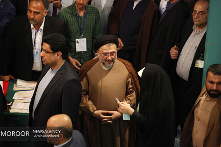 انتخابات در حسینیه جماران