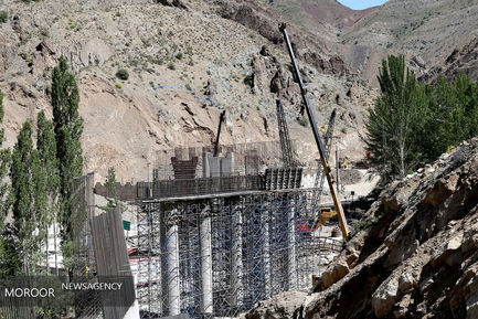 بازدید معاون اول رییس جمهور از روند پیشرفت آزاد راه تهران ـ شمال