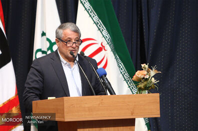 ما در حال حاضر پروژه‌های عمرانی بلاتکلیفی در تصمیم گیری داریم
