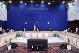 مدارس و دانشگاه‌ها از اول آذر بازگشایی شوند