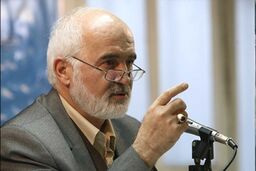 عقلای دلسوز دو جناح فکری برای تفاهم بکنند
