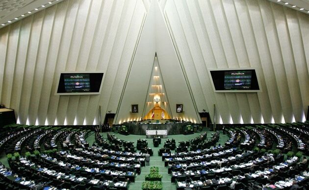 بنزین سال ۹۶ گران نمی‌شود