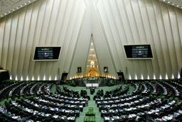 بنزین سال ۹۶ گران نمی‌شود