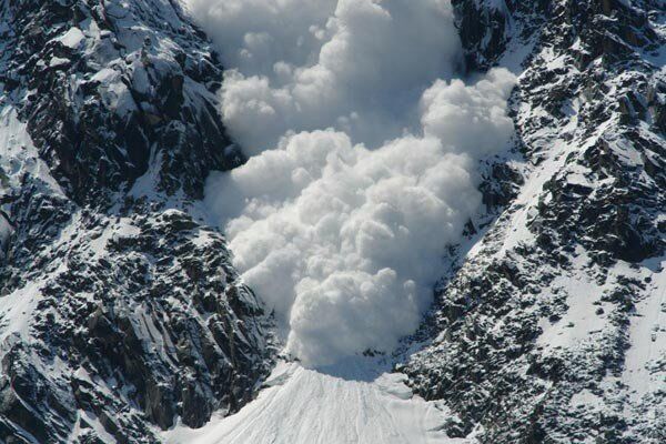 خطر وقوع بهمن در ارتفاعات تهران