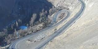 مسدود شدن محور کندوان به دلیل نبود ایمنی