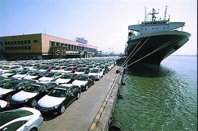 کاهش صادرات خودرو در امسال/ حمایت مالی دولت نتیجه‌ نداد
