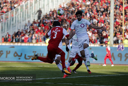دیدار تیم های پرسپولیس و ذوب آهن اصفهان