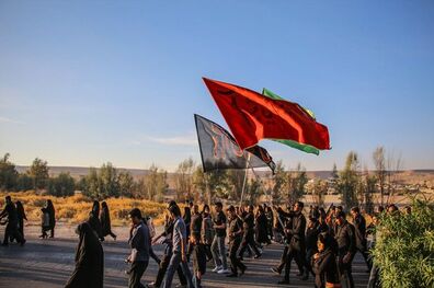 هزینه پارکینگ مرز مهران تا هر زمانی که زائران خودروهای خود را در آن مستقر کنند 30 هزار تومان است