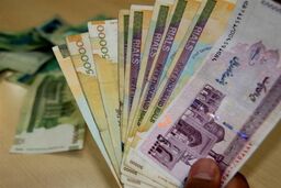 اسحاق جهانگیری مصوبه درباره نحوه پرداخت عیدی کارکنان دولت را ابلاغ کرد