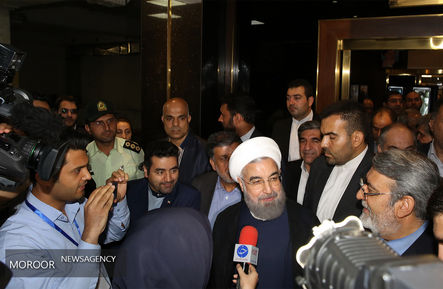 بازدید حسن روحانی از ستاد انتخابات کشور