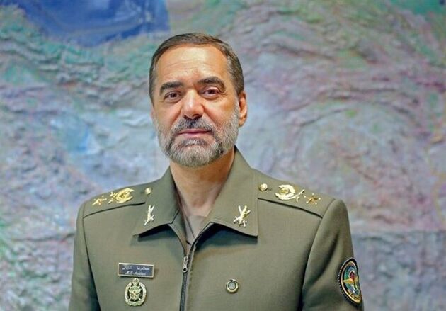 امیر سرتیپ آشتیانی هیچ صفحه رسمی در فضای مجازی ندارد