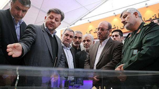 قرارگاه خاتم الانبیا ایثارگرانه و فداکارانه به کمک دولت آمده است
