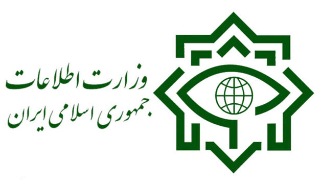 باند جعل عنوان وزارت اطلاعات و دفتر مقام معظم رهبری منهدم شد 