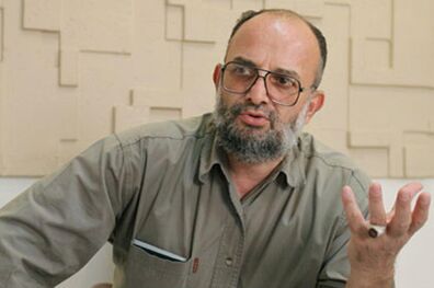 فردو و اراک را بتون کردند تا دستاوردش سپردن کترینگ قطارها به خارجی‌ها باشد/ جوان انقلاب باید وسط میدان باشد