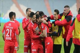 نتیجه بازی پرسپولیس و ذوب آهن/ پرسپولیس 1   ذوب آهن 0