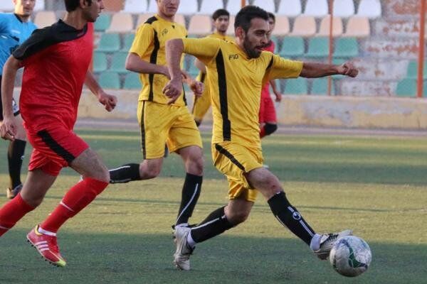 تیم پیام در یک قدمی صعود به لیگ برتر فوتبال قم قرار گرفت