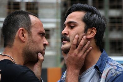 نقد و بررسی فیلم سینمایی هاری با حضور عوامل فیلم