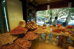 صدور آرای صنف کشبافان در منطقه 12/ کشبافان به قرچک ورامین می‌روند