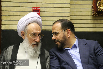 ⁨مراسم ختم مرحوم علیزاده در مسجد نور تهران برگزار شد