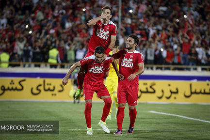 سوپر جام فوتبال دیدار تیم های پرسپولیس و نفت
