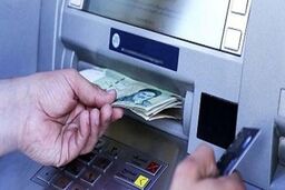 ‌کمبود‌ اسکناس در خودپردازها/ ‌مسدودی خودپردازها از بیم اغتشاشگران
