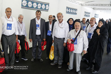 بدرقه رسمی نخستین گروه از زائران حج تمتع