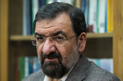 همه باید وارد صحنه جهاد اقتصادی شوند
