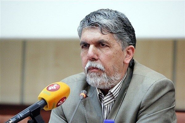نیاز کاغذ ما در سال حدود ۴۰۰ هزار تن است