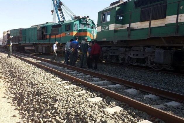 قطار مسافربری زاهدان به تهران از ریل خارج شد