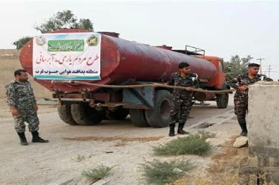 اجرای طرح آبرسانی توسط منطقه پدافند هوایی جنوب غرب در روستاهای خوزستان