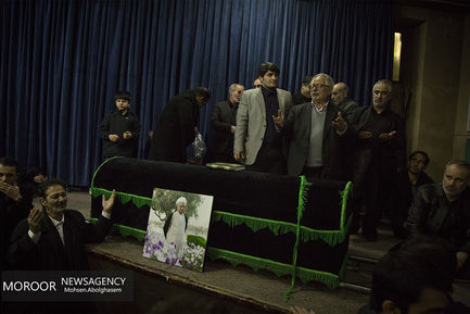 وداع با پیکر آیت الله هاشمی رفسنجانی در حسینیه جماران