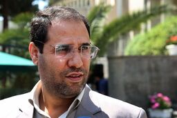 دستور داده ام امسال کسی از فرهنگیان را بازنشسته نکنند
