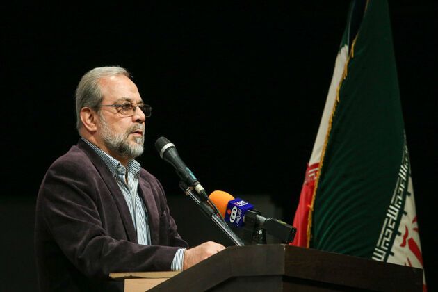 دولتی نیاز داریم که نجومی گرفتن را حق قانونی قلمداد نکند