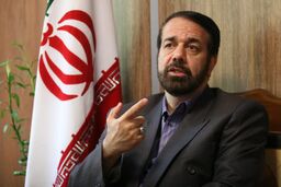 دکتر امینی : مسئولین بالا و والانیستند و مردم طبقه پائین